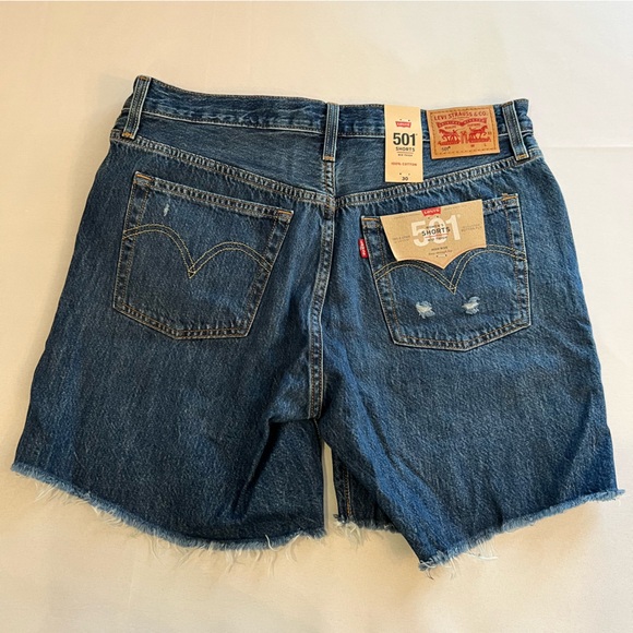 Levi’s 501 Shorts, Size 30 - Picture 2 of 3